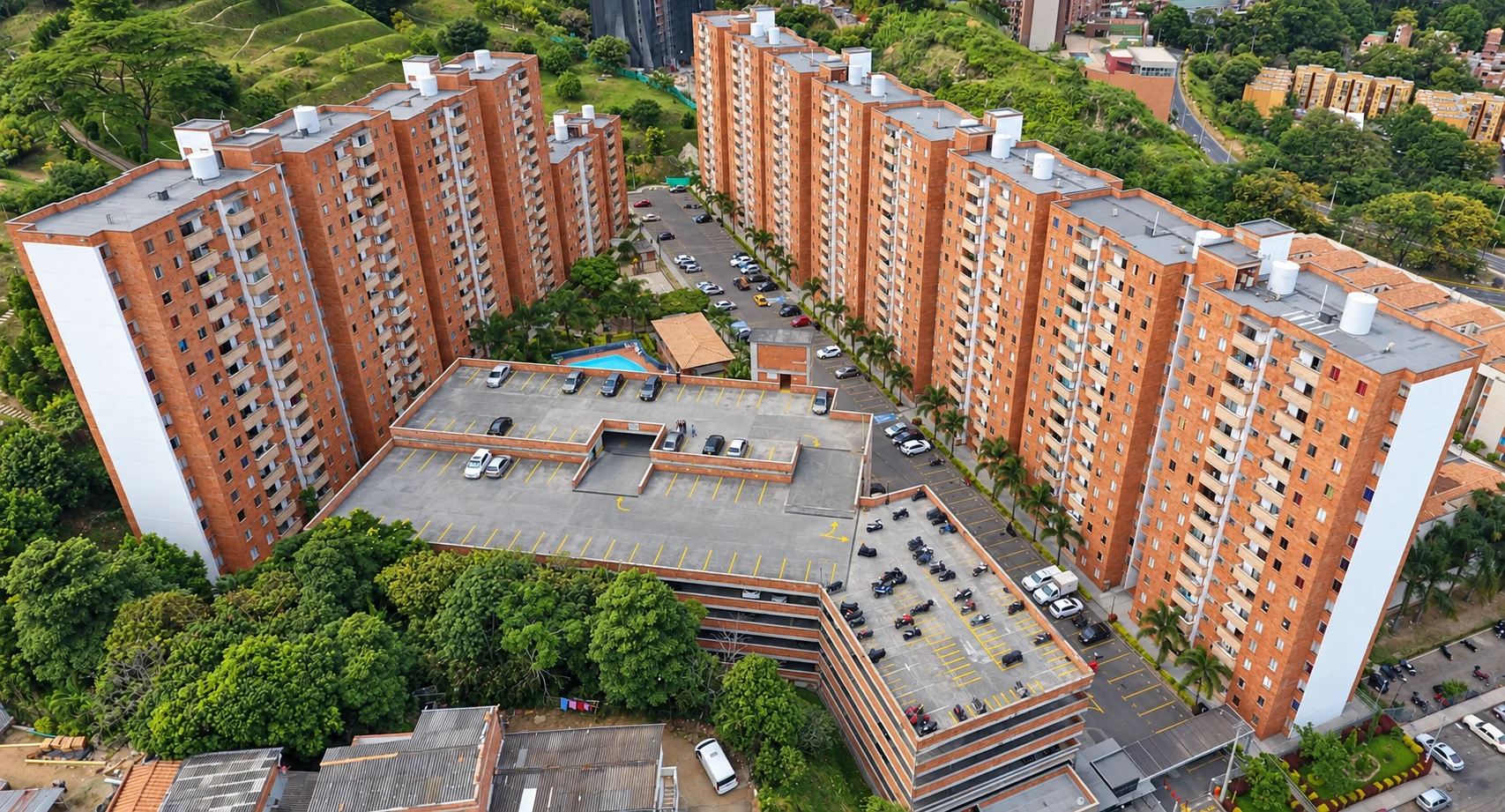 Vista aérea de las torres de Reserva del Sur en Itagüí